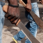 Lire la suite à propos de l’article Linguère : Les deux amis se battent à la machette pour une fille.