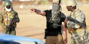 Lire la suite à propos de l’article Mali: Civils tués, l’armée et des «militaires blancs» aux bacs des accusés.