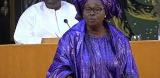 You are currently viewing Assemblée Nationale: Woré Sarr interpelle le ministre du commerce pour le recasement du marché de Sandaga