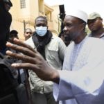 Lire la suite à propos de l’article Sonko interdit de voir sa garde rapprochée à Saly.