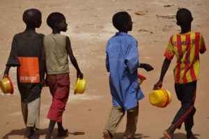 Lire la suite à propos de l’article Diamniadio : Le problème des daaras au menu entre  le président de la République et les maitres coraniques.