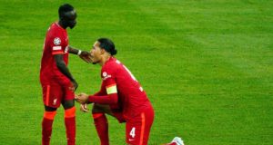 Lire la suite à propos de l’article Virgil van Dijk est peiné pour Sadio.