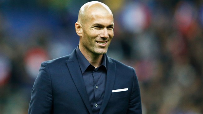 You are currently viewing Foot : Zidane sur le banc des bleus ?