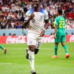 Lire la suite à propos de l’article Les Anglais plient le match avec un Troisième but