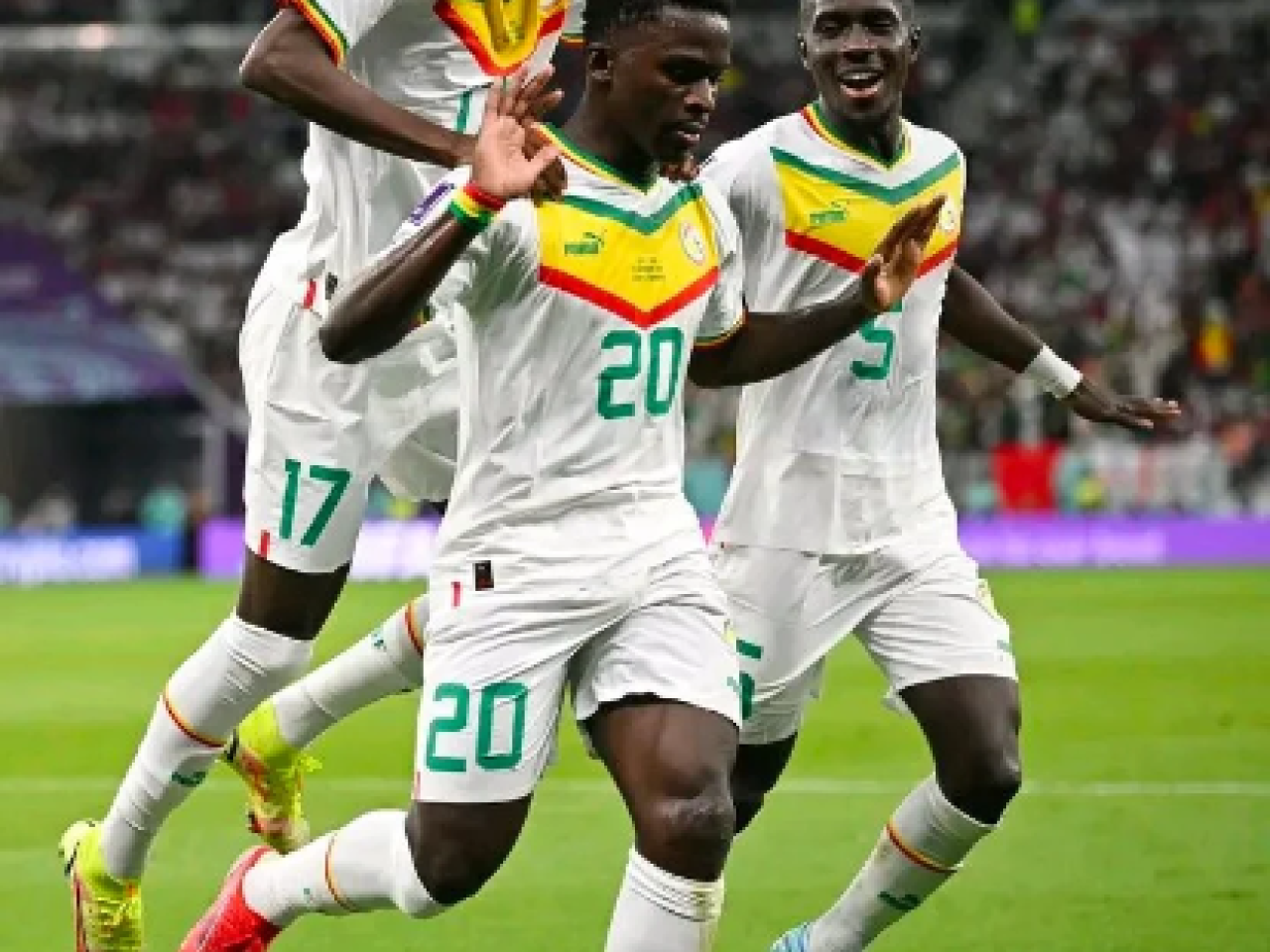 You are currently viewing Sénégal _  Angleterre : Vers un milieu Nampalys, Pathé Ciss, Pape Gueye
