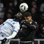 Lire la suite à propos de l’article Mbaye Niang buteur, Jakobs passeur
