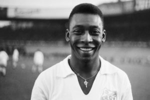 Lire la suite à propos de l’article Les hommages  de la Fifa et du Brésil après la mort de la légende Pelé