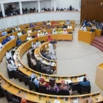 Lire la suite à propos de l’article Suivez le vote de la motion de censure contre le Gouvernement Ba