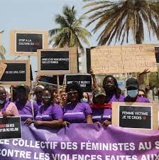 Lire la suite à propos de l’article Violence contre Amy Ndiaye Ngiby : Les féministes en ordre de bataille.