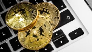 Lire la suite à propos de l’article Arnaque aux cryptomonnaies : Un Togolais soutire 700 millions FCFA à 200 Sénégalais