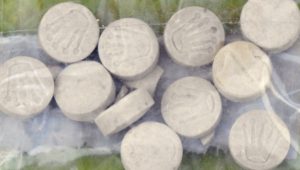 Lire la suite à propos de l’article Cité Mixta : Un livreur épinglé avec 48 capsules de drogue