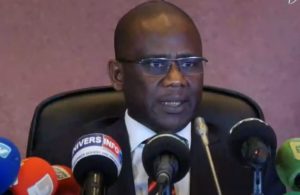 Lire la suite à propos de l’article Arrestation de Pape Alé Niang : le procureur donne ses raisons