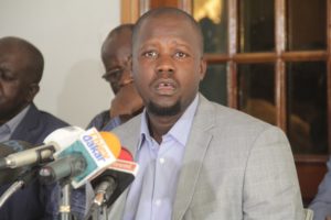 Lire la suite à propos de l’article MOUHAMADOU  Lamine Massaly  anéantit  MODY Niang.
