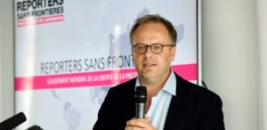 Lire la suite à propos de l’article Emprisonnement de Pape Alé : RSF s’implique.