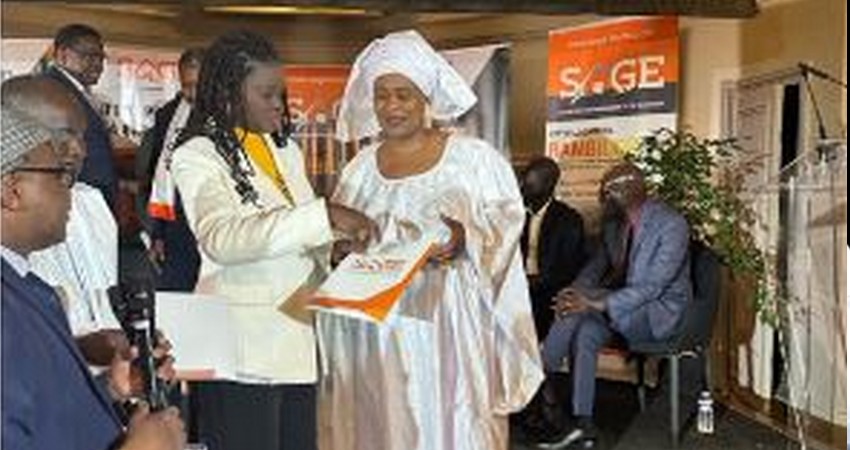 You are currently viewing Programme des 100.000 logements : cérémonie de remise de clés à la Diaspora (Vidéo)