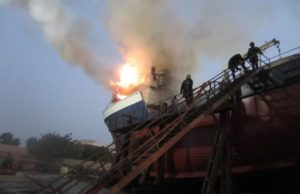 Lire la suite à propos de l’article Un mort et plusieurs dégâts matériels dans un incendie au Port Autonome de Dakar