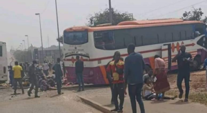 Lire la suite à propos de l’article Côte d’ivoire : Quatorze morts dans une collision entre deux cars à Yamoussoukro
