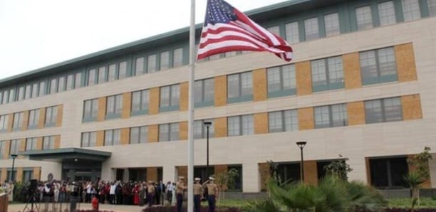 You are currently viewing Panique générale à l’ambassade des USA à Dakar : Une alerte à la bombe à l’origine