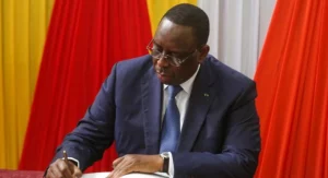 Lire la suite à propos de l’article Nouvel an : 727 prisonniers graciés par le chef de l’Etat