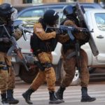 Lire la suite à propos de l’article Trois terroristes arrêtés à Kidira, l’un tué par les populations