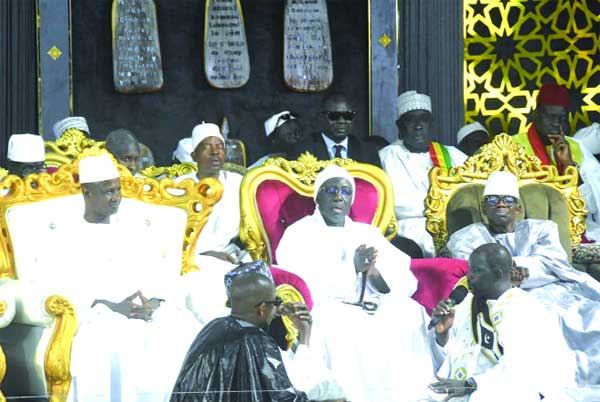 You are currently viewing Antoine Félix Diome évoque le Sénégal comme «un Etat unitaire décentralisé».