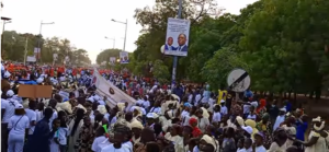 Lire la suite à propos de l’article Macky Sall à Thiès : Suivez l’accueil chaleureux réservé au Président