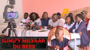 Lire la suite à propos de l’article Le Collectif « Sunu Milliards Du Ress » annonce une plainte populaire contre les autorités épinglées … (Vidéo)s