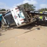 Lire la suite à propos de l’article Louga : 5 morts et 33 blessés dans un accident de la route (Vidéo)