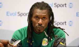 Lire la suite à propos de l’article Le vœux d’Aliou Cissé; ramené une nouvelle coupe dans le pays