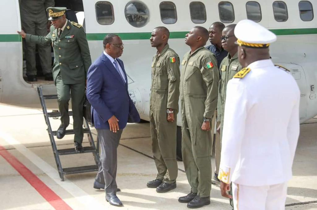 You are currently viewing (Photos) : Centième anniversaire de la Prytanée Militaire; le président Macky accueillit par une foule immense