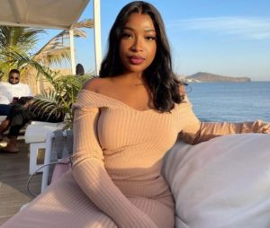 Lire la suite à propos de l’article Venus Ndour, la fille de Youssou Ndour s’est mariée avec…
