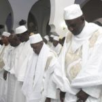 Lire la suite à propos de l’article Le premier ministre Amadou Bâ a effectué la prière à la mosquée de Médina Gounass