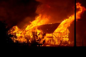 Lire la suite à propos de l’article Cité Ataya : un violent incendie fait plusieurs dégâts