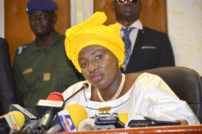 You are currently viewing Mimi Touré : « L’harcèlement judiciaire contre Aliou Sané, Vice Président de F24 doit cesser immédiatement.»