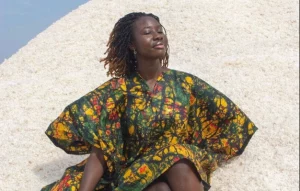 Lire la suite à propos de l’article Incroyable…La fille «agressée» par Kaliphone avoue être une lesbienne !