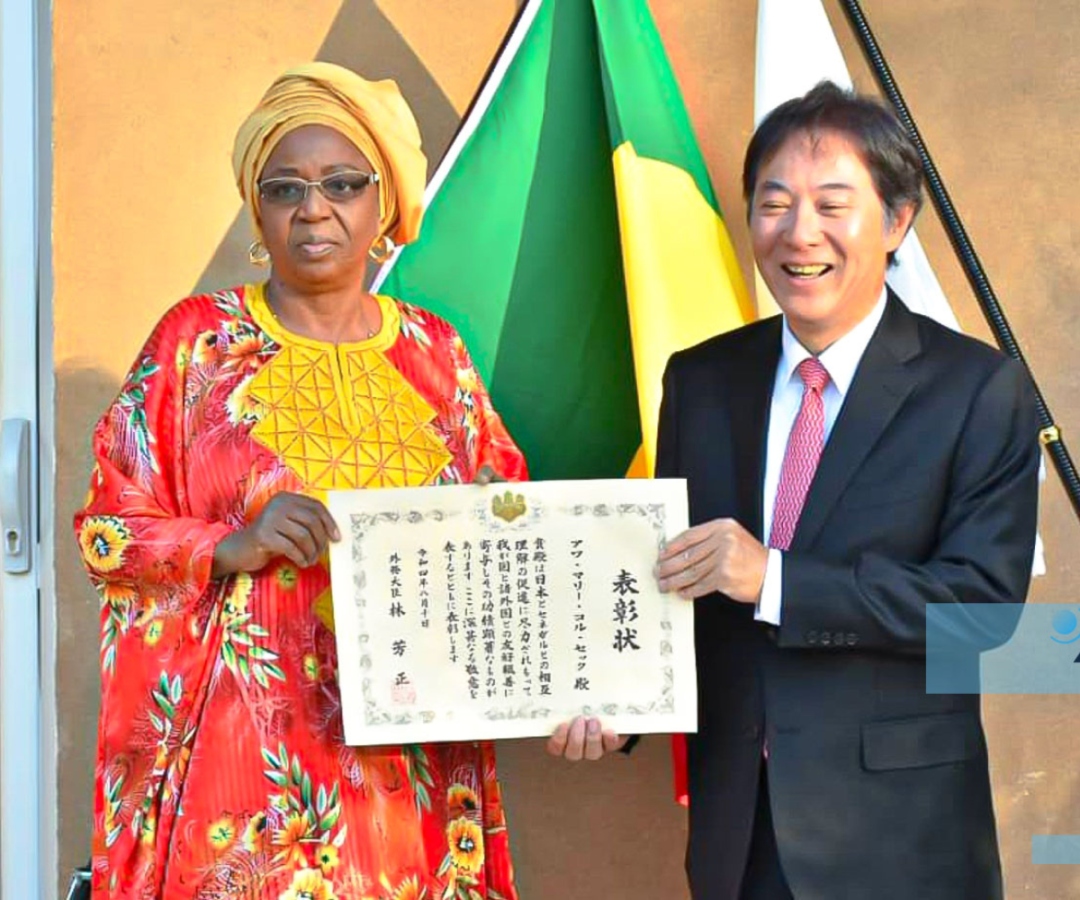 You are currently viewing Le Dr Eva Marie Coll Seck distinguée par le Japon