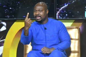 Lire la suite à propos de l’article Guy Marius Sagna : « L’arrestation de Dr Babacar Niang montre que la santé et la vie de Sonko sont… »