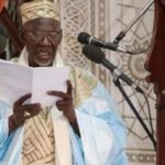 Lire la suite à propos de l’article Refus de recevoir Sonko chez lui / Imam Samb : « je ne suis pas un marabout, mais un imam, donc c’est à la mosquée qu’on doit me trouver »