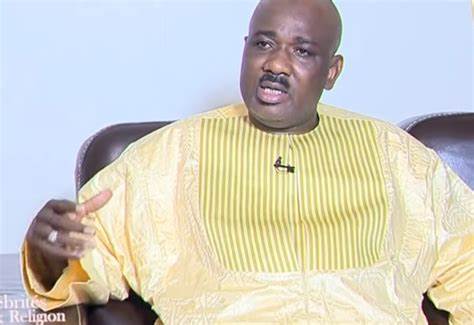 You are currently viewing Violents affrontements à Ngor : la maison de Farba Ngom brulée?