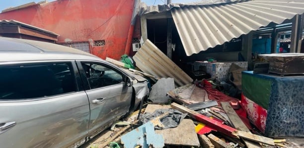 You are currently viewing Pointe des Almadies : un conducteur éméché ravage tout sur son passage