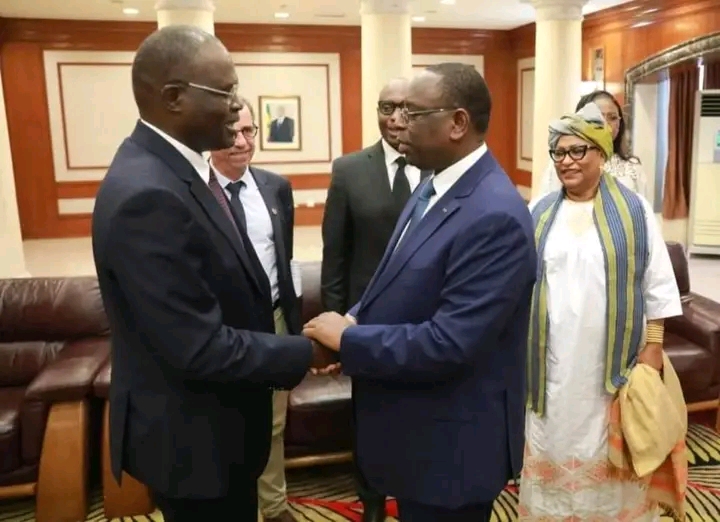 You are currently viewing Dialogue politique : tout sur le report de la date