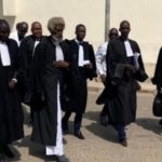 Lire la suite à propos de l’article Cité Keur Gorgui : le pool d’avocats de Sonko attendu chez leur client