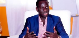 Lire la suite à propos de l’article Attaques du domicile Aida Mbodj : Malick Gakou dénonce un “acte lâche”