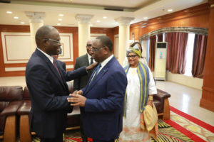 Lire la suite à propos de l’article  Opération séduction du Président Macky Sall devant les maires de la ville de Dakar