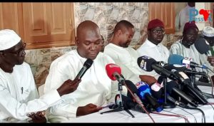 Lire la suite à propos de l’article Conflit foncier à Ngor: le mouvement « Ngor Debout » exige la libération des détenus et demande l’arbitrage du président Macky Sall