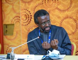 Lire la suite à propos de l’article « Sur les vagues du Covid-19 »: Dr Abdoulaye Bousso étale son expérience dans ce livre