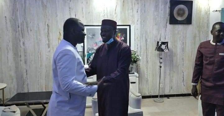 You are currently viewing Déthié Fall : « J’apporte aujourd’hui plus que jamais mon total soutien ..  à mon ami et frère le président Ousmane Sonko »