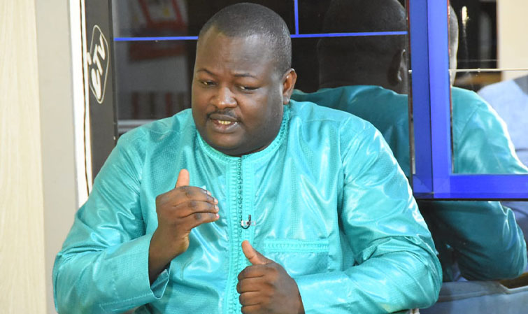 You are currently viewing Ousmane Sonko reste dans la course présidentielle, a soutenu Ngouda Mboup