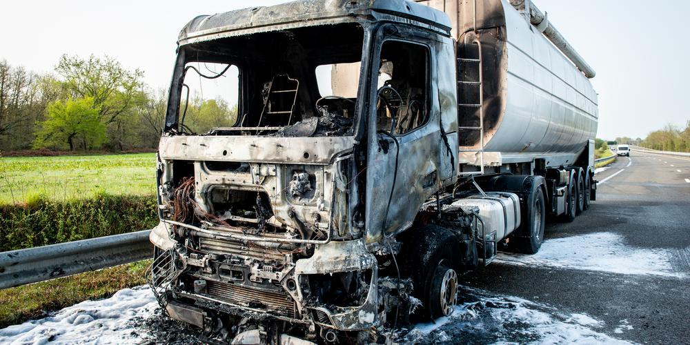 You are currently viewing International : Sept camions sénégalais brulés dans une attaque terroriste à la frontière entre le Burkina Faso et le Niger