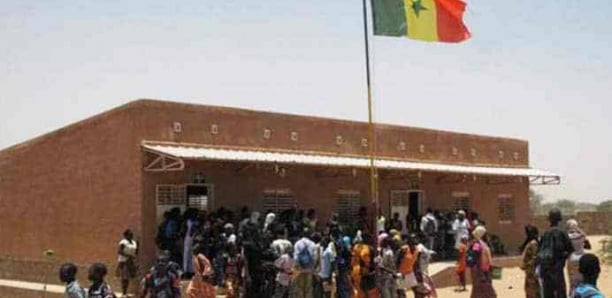You are currently viewing Fermeture des écoles à Kolda :Les élèves réclament la libération de leurs camarades emprisonnés